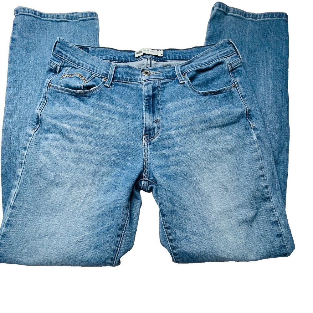 Levis‎ Straight Leg Jeans Womens 29 Blue Medium Wash Contrast Stitch Red Tab